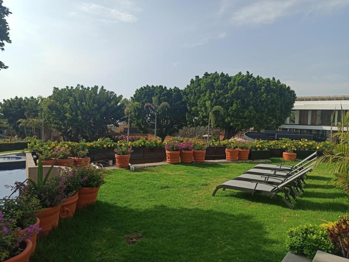 Villa Internacional Hotel & Club Cuernavaca Bagian luar foto